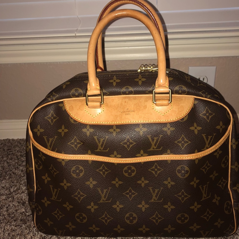 Louis Vuitton Deauville - Picture 1 of 3
